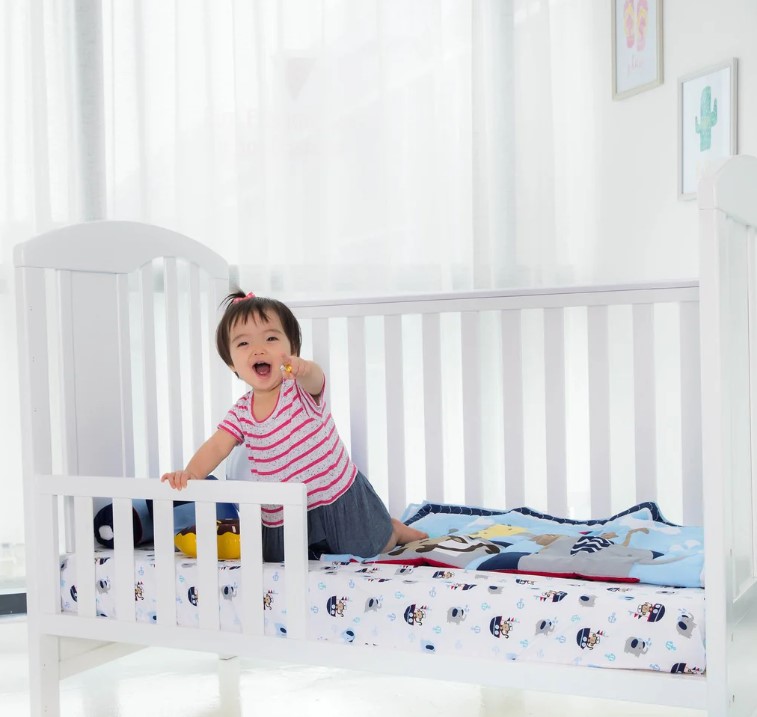 Happy Cot Happy Dream 4-in-1 Convertible Cot