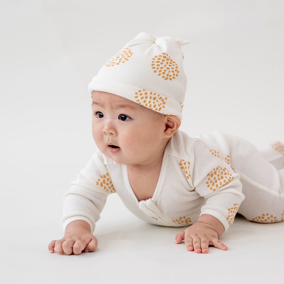 Le Petit Society Baby Organic Knotted Hat Bundle