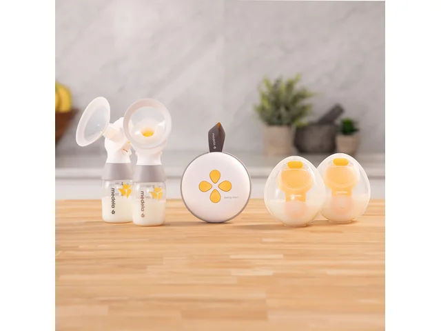 (Limited 10 sets only) Medela SwingMaxi Hands-free Wearable Breastpump