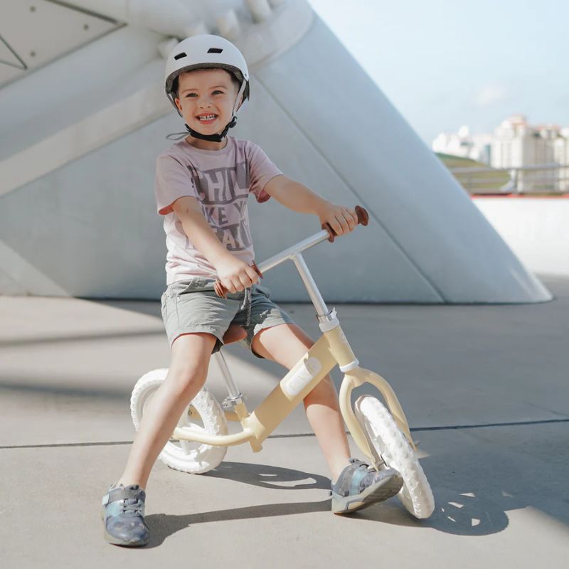 Sorbet Rover Bikes Balance Bike + Helmet (Available in assorted Sizes & Colours)