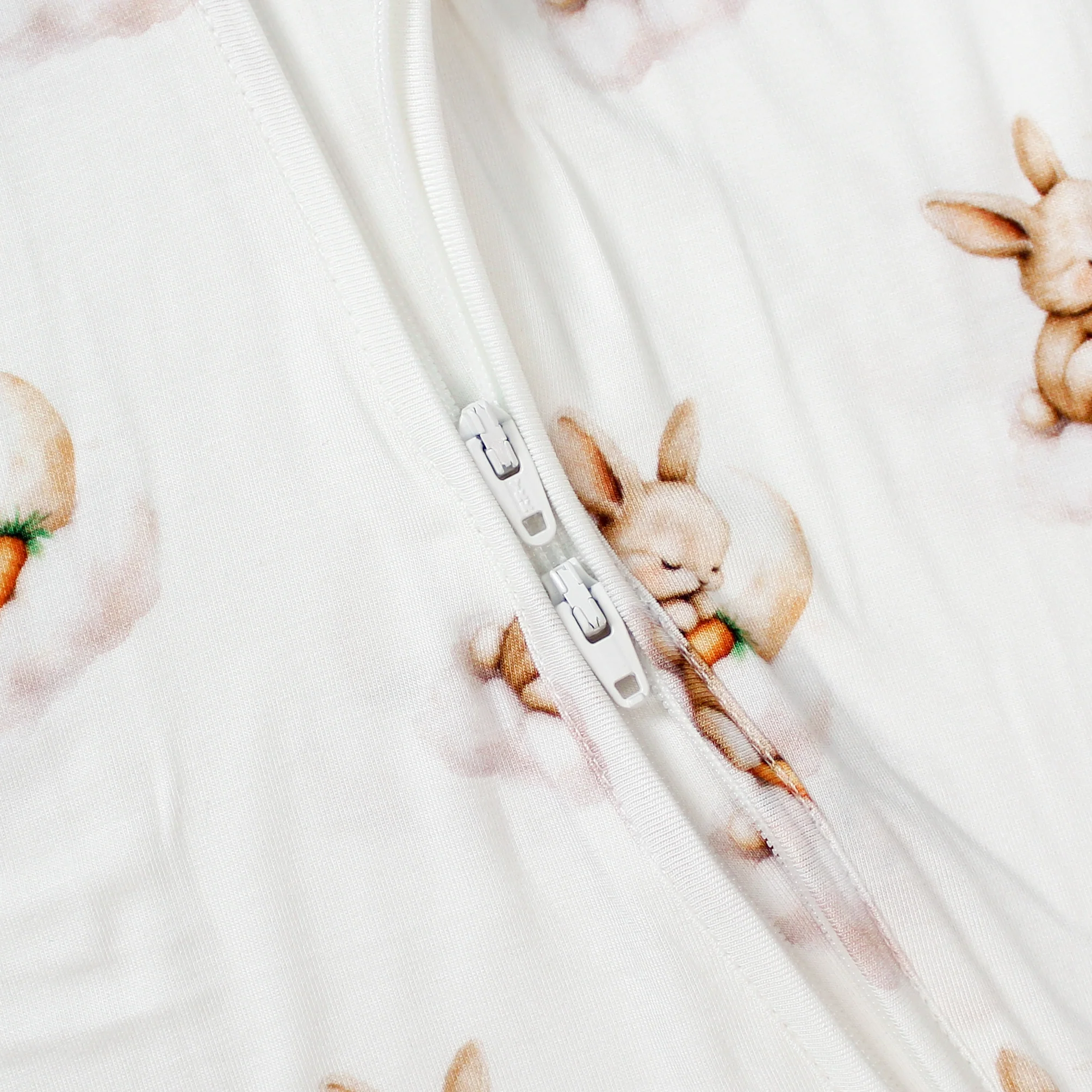 HopHopBunny Ultra-Soft Sleepsuit Sleeping Rabbit (W) 