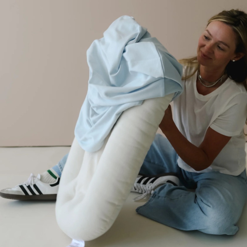 Snuggle Me Infant Lounger with Cover