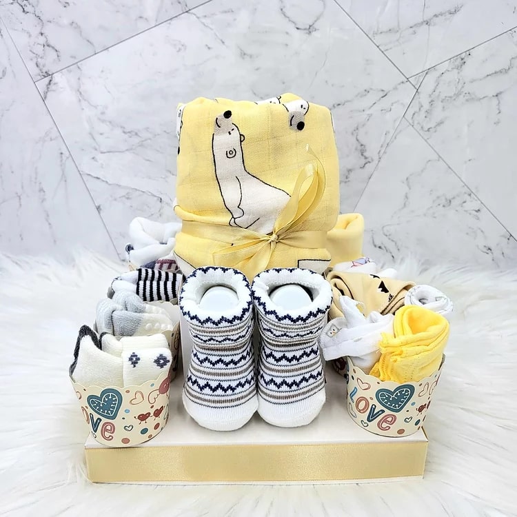 TheFabric-Tale Baby Cup Cake Gift Set - Unisex