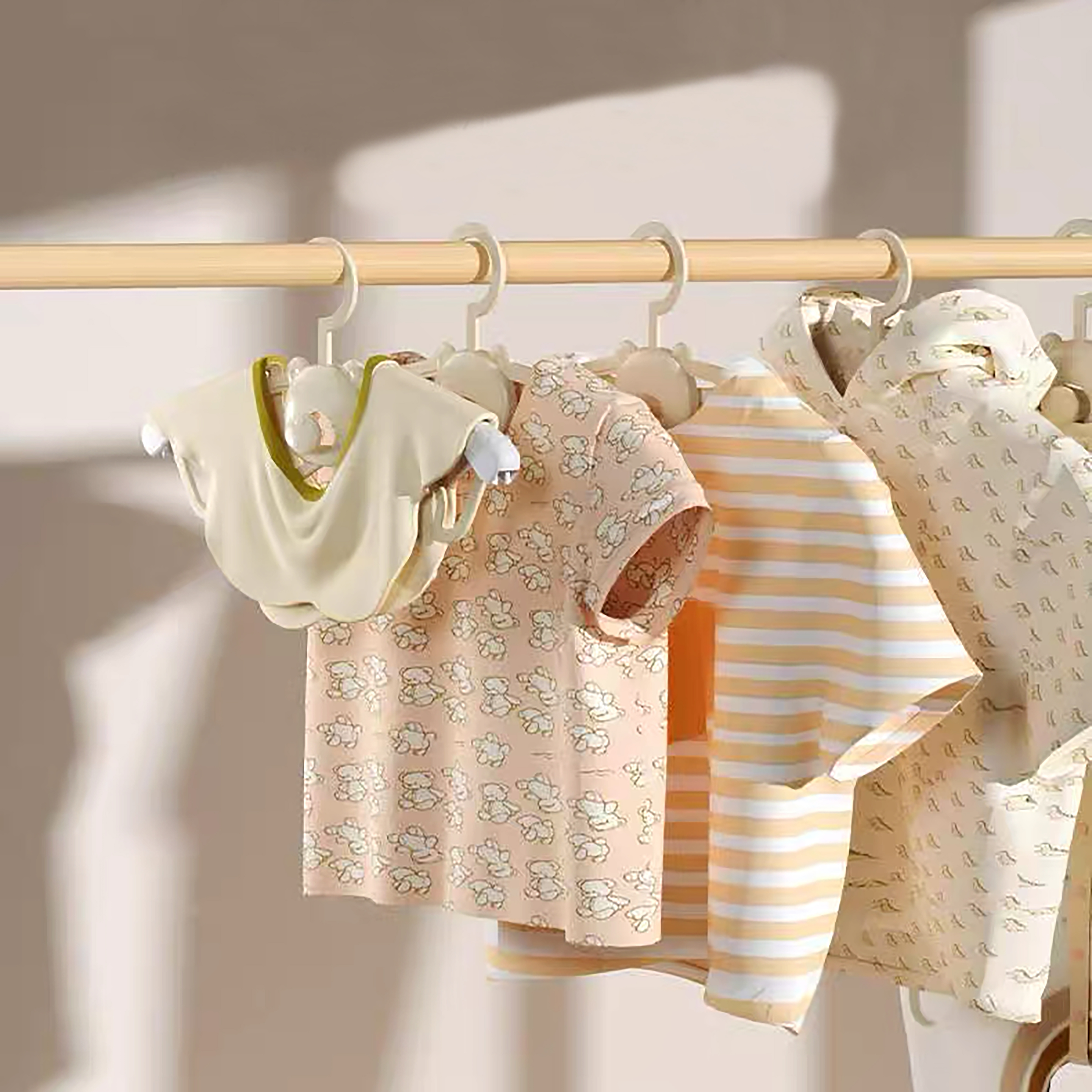 Lucky Baby Infant & Toddler Extendable Hanger (10pcs)