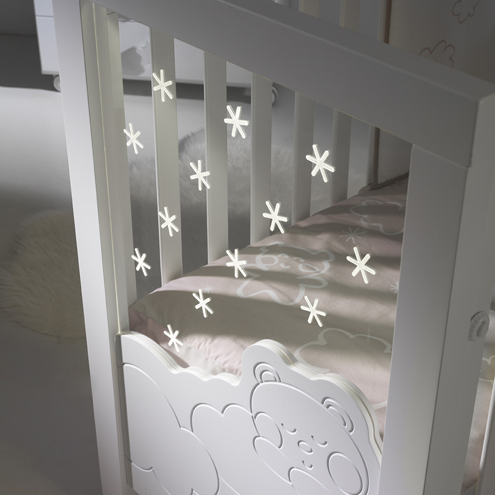Micuna Dolce Luce Luxe Baby Cot with Patented Relax System + 4 Inch Anti Dust Mite foam Mattress (Unique Double Locking Mechanism for Extra Safety) (Made in SPAIN)